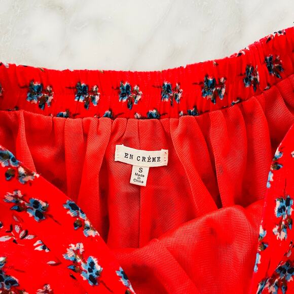 En Creme Red Floral Flutter Shorts Small Fringe Boho Cheeky Beach Summer - Picture 2 of 6